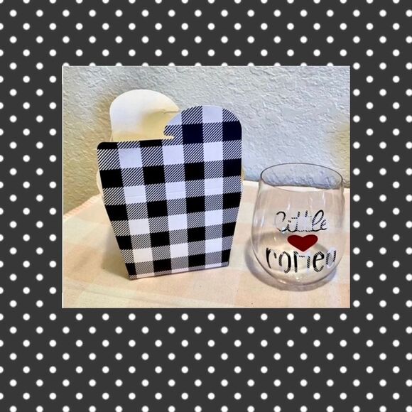 Child's Valentines Cup - Picture 1 of 2